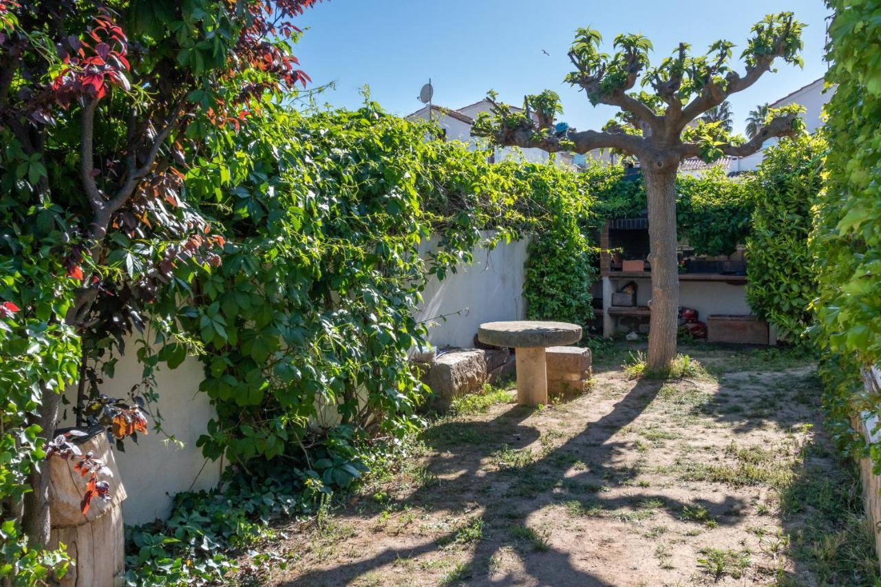 Villa Verde Piscina Pirvada Y Wifi L' Escala Zewnętrze zdjęcie